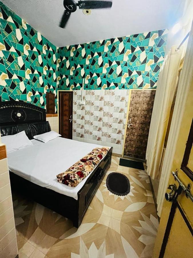 Maa Gauri Paying Guest House 瓦拉纳西 外观 照片